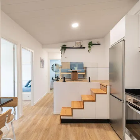 Deluxe By Castrelos Apartment *