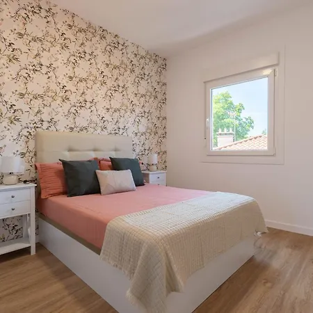 Apartment Deluxe By Castrelos *