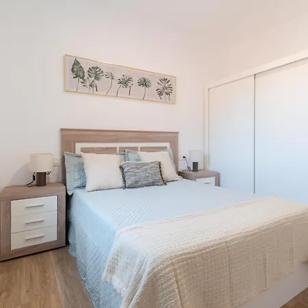 Deluxe By Castrelos Apartment *